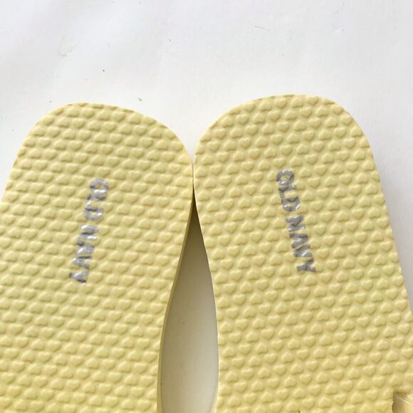 Old navy yellow pool slides EUC size 12-13 - Picture 3 of 7